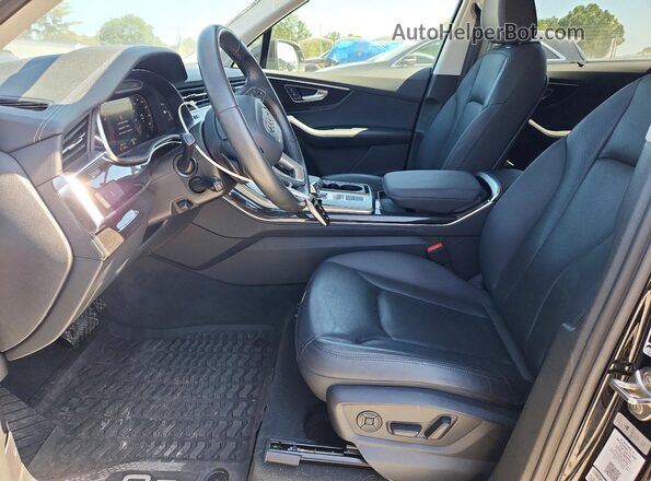 WA1LXBF71PD005570 2023 AUDI Q7 Black Widok wnętrza z przodu