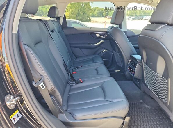 WA1LXBF71PD005570 2023 AUDI Q7 Black Widok wnętrza 360 stopni