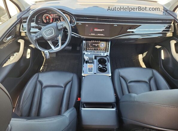 WA1LXBF71PD005570 2023 AUDI Q7 Black Widok deski rozdzielczej