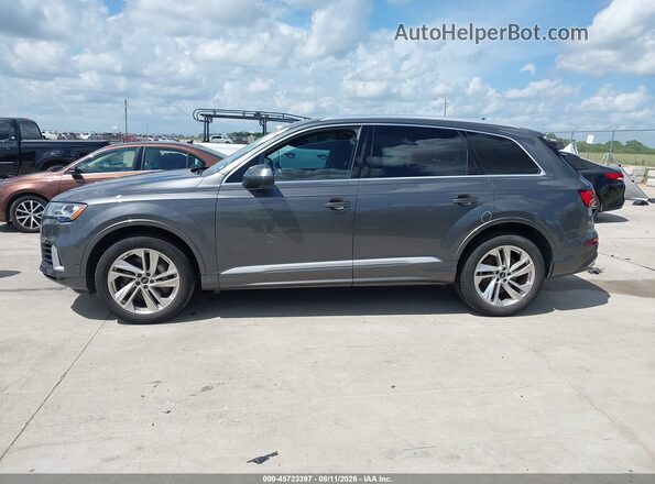 WA1LXBF72ND019717 2022 AUDI Q7 Gray 360 interior view