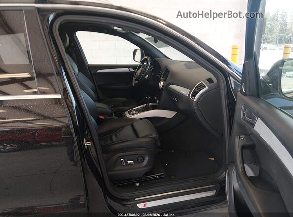 WA1M2AFP1HA033952 2017 AUDI Q5 Black Вид салону спереду