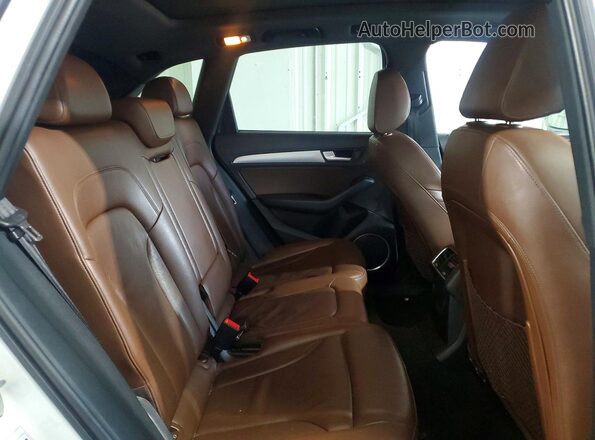 WA1M2AFP1HA087283 2017 AUDI Q5 White უკანა სალონის ხედი