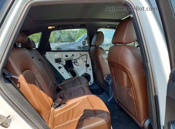 WA1M2AFPXHA087573 2017 AUDI Q5 White უკანა სალონის ხედი