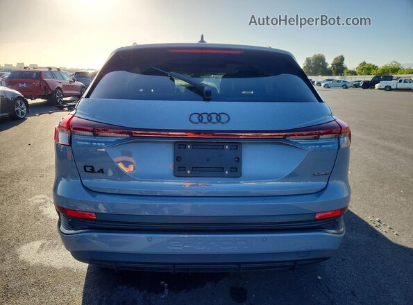 WA1M2BFZ5RP008560 2024 AUDI Q4 Gray Widok z tyłu
