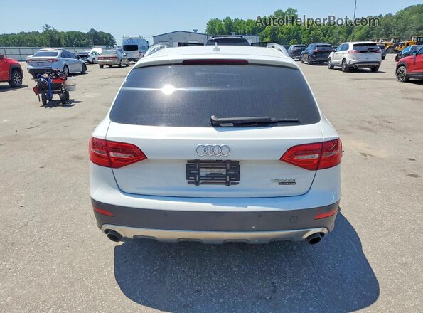 WA1UFAFLXGA015188 2016 AUDI A4 White Հետևի տեսք