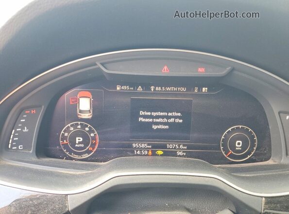 WA1VAAF70JD016829 2018 AUDI Q7 Gray Սարքավորումների վահանակի տեսք