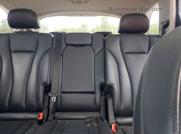 WA1VAAF70JD016829 2018 AUDI Q7 Gray Հետևի նստատեղերի տեսք