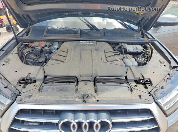 WA1VAAF70JD016829 2018 AUDI Q7 Gray Շարժիչի բաժամունքի տեսք