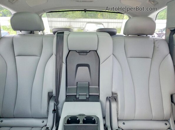 WA1VAAF70KD003550 2019 AUDI Q7 Gray Vista de los asientos traseros