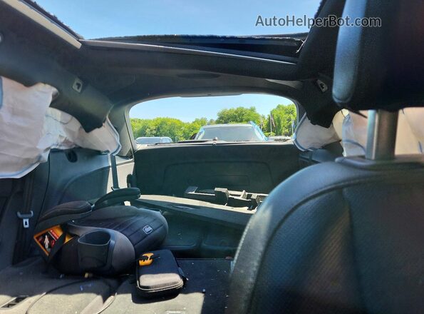 WA1VAAF70KD004441 2019 AUDI Q7 White Rear seats view