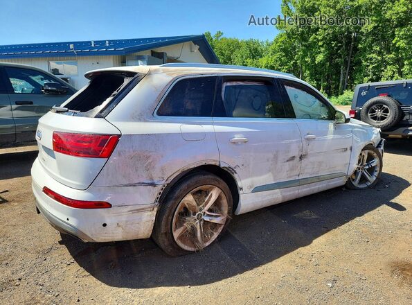 WA1VAAF70KD004441 2019 AUDI Q7 White Rear right