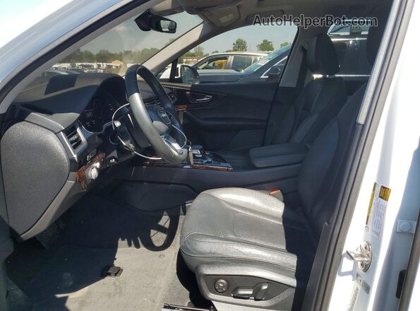 WA1VAAF71JD013597 2018 AUDI Q7 White Սալոնի դիմացի տեսք