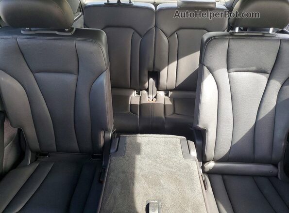 WA1VAAF71JD035535 2018 AUDI Q7 White უკანა სავარძლების ხედი
