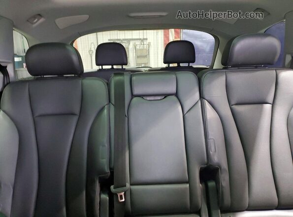WA1VAAF72HD012131 2017 AUDI Q7 White უკანა სავარძლების ხედი