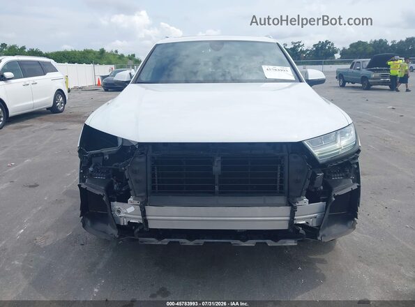 WA1VAAF72HD030211 2017 AUDI Q7 White Սալոնի հետևի տեսք