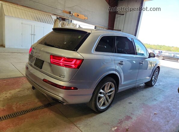 WA1VAAF72JD043708 2018 AUDI Q7 Silver Tył prawy
