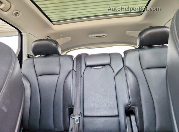 WA1VAAF73HD001073 2017 AUDI Q7 Белый Вид задней части салона