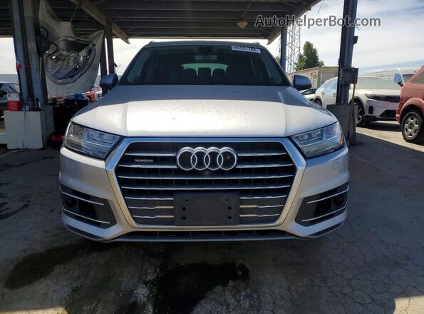 WA1VAAF73HD008489 2017 AUDI Q7 Gray Widok z przodu