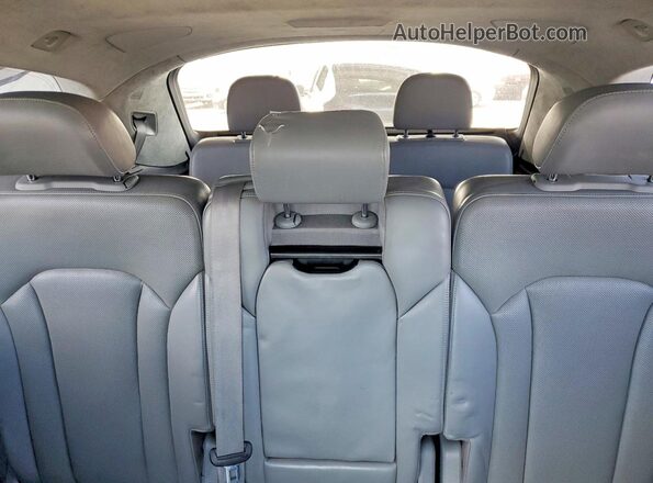 WA1VAAF73HD008489 2017 AUDI Q7 Gray Widok tylnych siedzeń