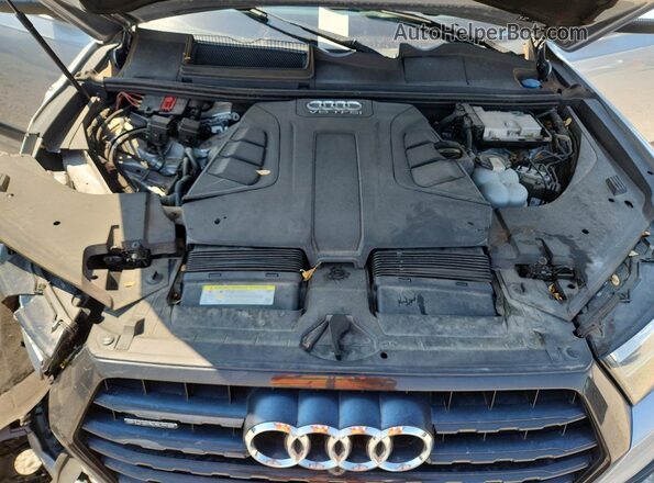 WA1VAAF74JD014078 2018 AUDI Q7 Silver Rear interior view