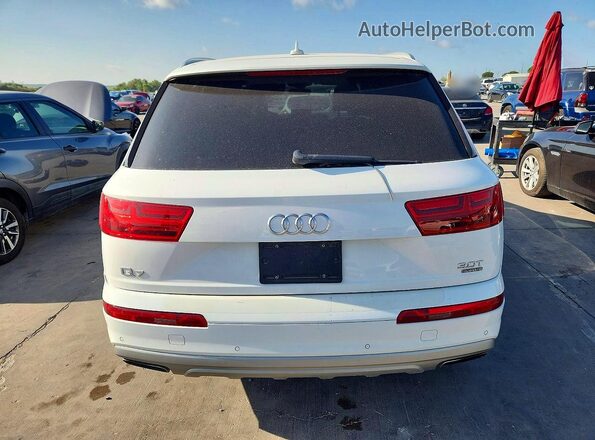 WA1VAAF75HD041011 2017 AUDI Q7 White Հետևի տեսք
