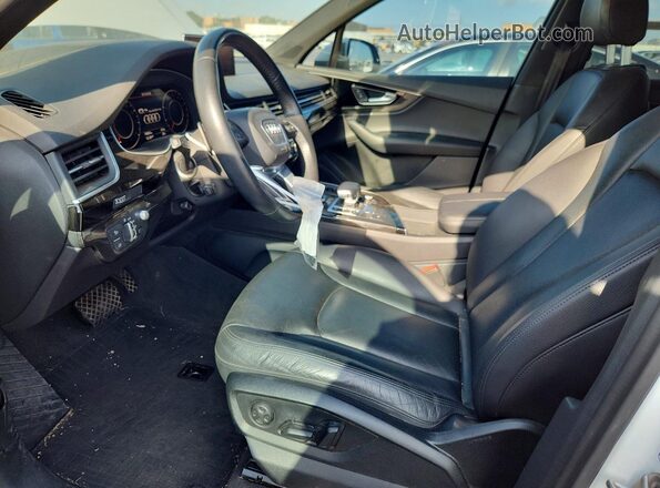 WA1VAAF75HD041011 2017 AUDI Q7 White Սալոնի դիմացի տեսք