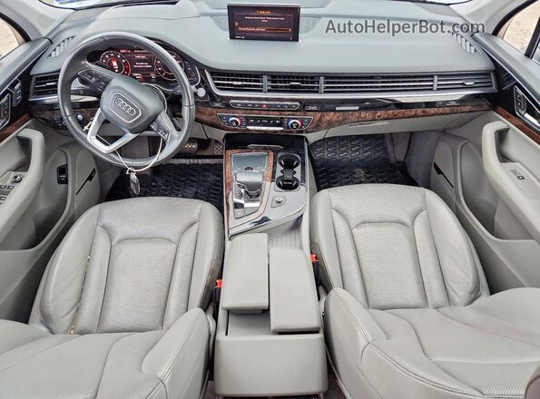 WA1VAAF75JD018284 2018 AUDI Q7 Белый Вид панели приборов