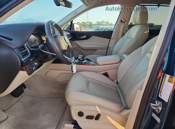 WA1VAAF75JD028216 2018 AUDI Q7 Blue Front interior view