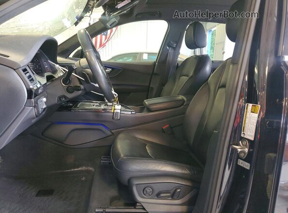 WA1VAAF76JD024031 2018 AUDI Q7 Черный Вид салона спереди