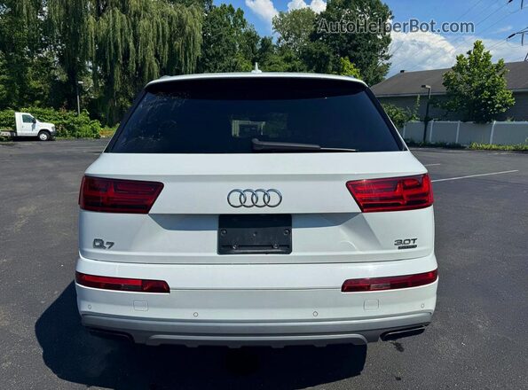 WA1VAAF77JD018948 2018 AUDI Q7 White Դիմացի տեսք