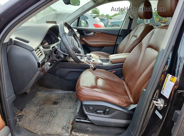 WA1VAAF77JD020540 2018 AUDI Q7 Black Front interior view