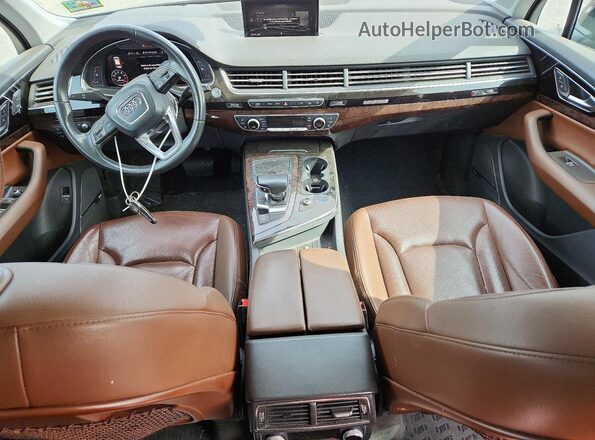 WA1VAAF77JD020540 2018 AUDI Q7 Black Dashboard view