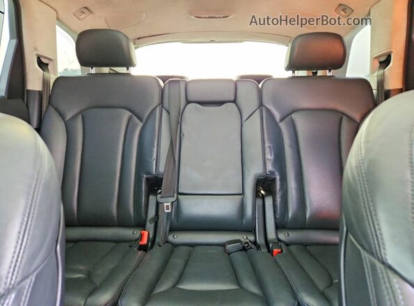 WA1VAAF78HD002641 2017 AUDI Q7 Gray უკანა სავარძლების ხედი