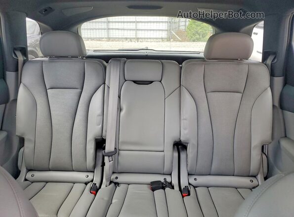 WA1VAAF78HD020654 2017 AUDI Q7 Black Vista de los asientos traseros