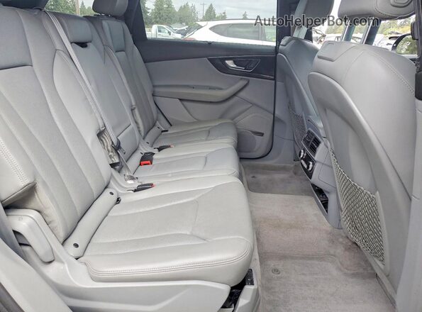 WA1VAAF78HD020654 2017 AUDI Q7 Black Vista interior trasera