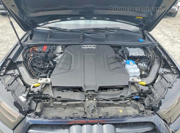 WA1VAAF78HD020654 2017 AUDI Q7 Black Vista del compartimento del motor