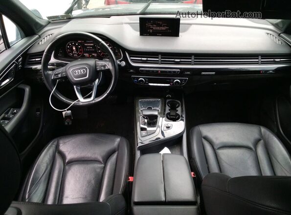 WA1VAAF78HD052584 2017 AUDI Q7 Black Dashboard view