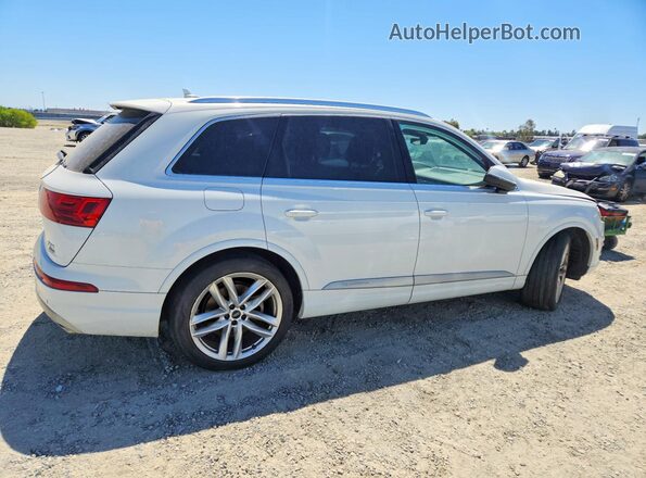 WA1VAAF78JD017985 2018 AUDI Q7 White Rear right