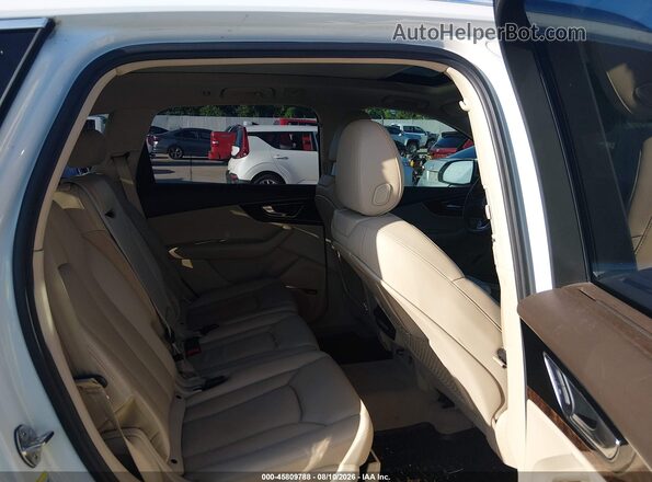 WA1VAAF78JD038089 2018 AUDI Q7 White VIN կոդի պիտակի տեսք