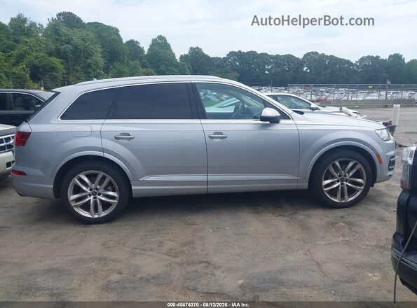 WA1VAAF78JD051702 2018 AUDI Q7 Silver Rear interior view
