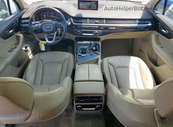 WA1VAAF79HD041867 2017 AUDI Q7 White Dashboard view