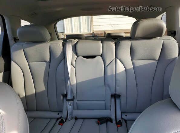 WA1VAAF7XHD030375 2017 AUDI Q7 Black Rear seats view