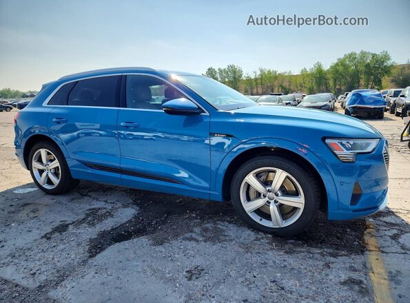 WA1VAAGE2KB021167 2019 AUDI E-TRON Бирюзовый Передняя правая четверть