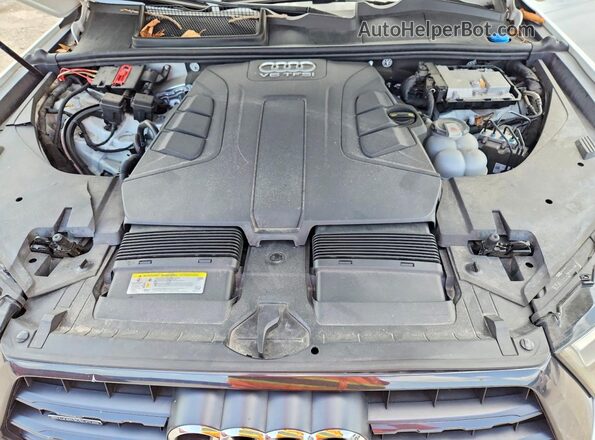 WA1VABF77HD044692 2017 AUDI Q7 White Engine compartment view