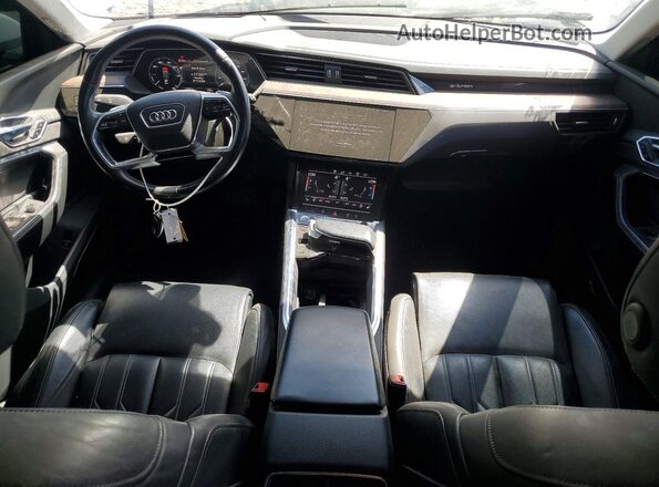 WA1VABGE5KB014672 2019 AUDI E-TRON White წინა პანელის ხედი