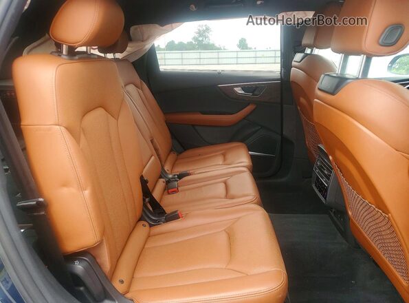 WA1VVBF76SD028432 2025 AUDI Q7 Blue Widok wnętrza z tyłu