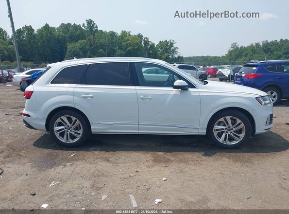 WA1VXAF70MD018034 2021 AUDI Q7 Белый Вид задней части салона
