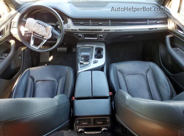 WA1WAAF76JD034966 2018 AUDI Q7 Black Dashboard view