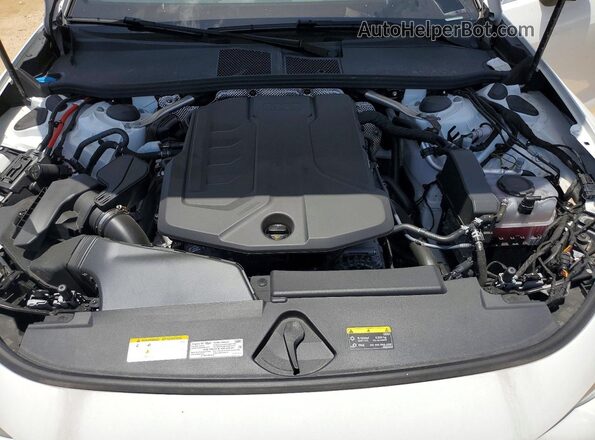 WAU1BCFU7SN076862 2025 AUDI A5 White Vista interior trasera