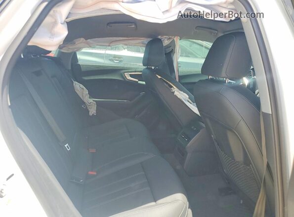 WAU1BCFU7SN076862 2025 AUDI A5 White Vista de los asientos traseros